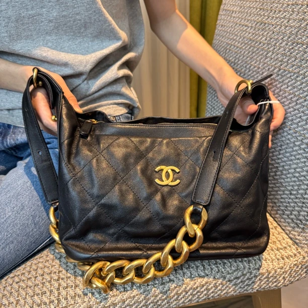 95新 Chanel/香奈儿 上海包展/hobo嬉皮包/成色直播间为准