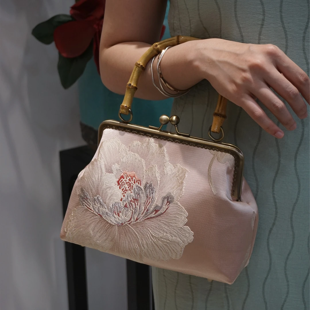 复古国风粉牡丹提花缎竹节包中式手工包包旗袍汉服搭配