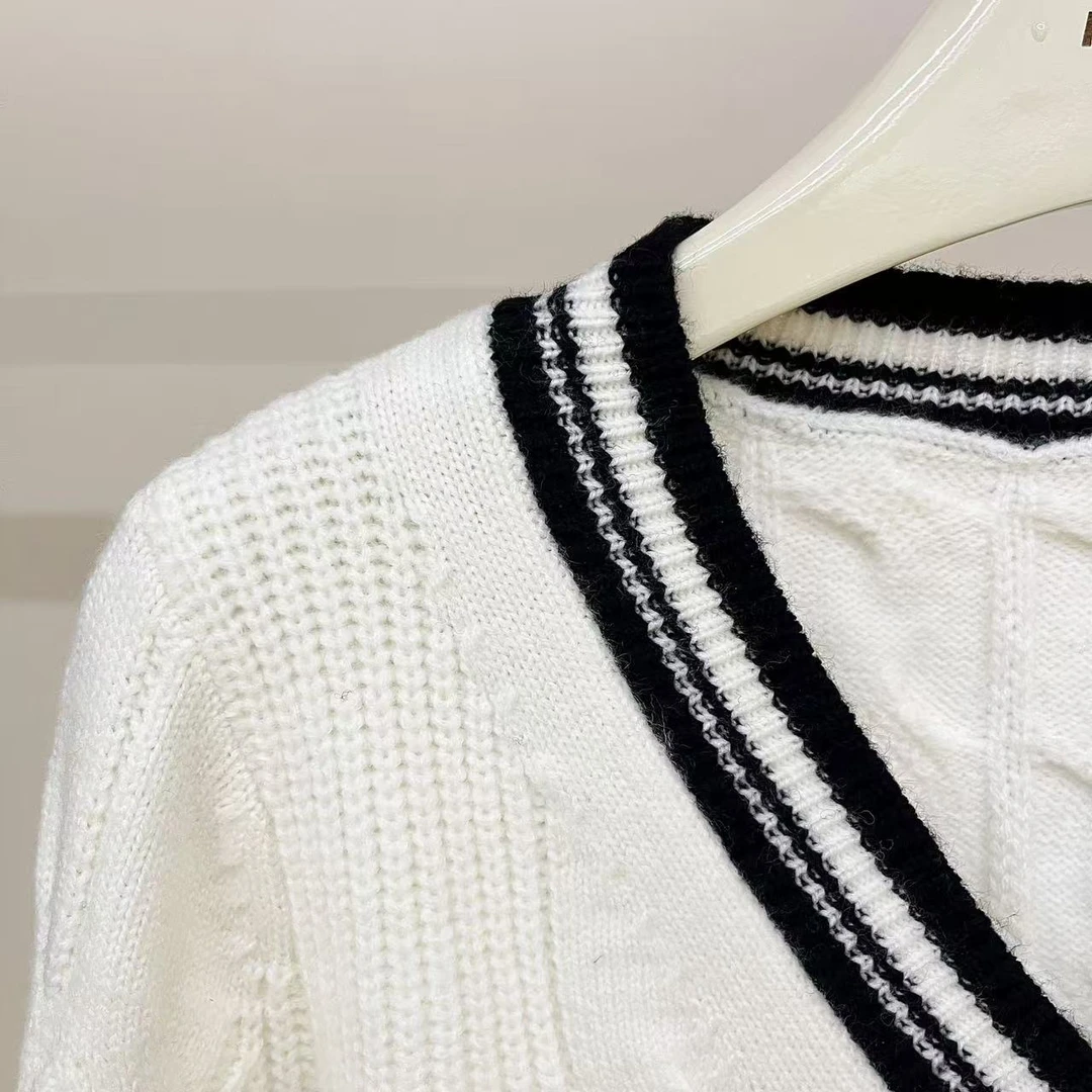 【ZISHUO】5332 西西家时尚长袖拼色百搭女士毛针织衫