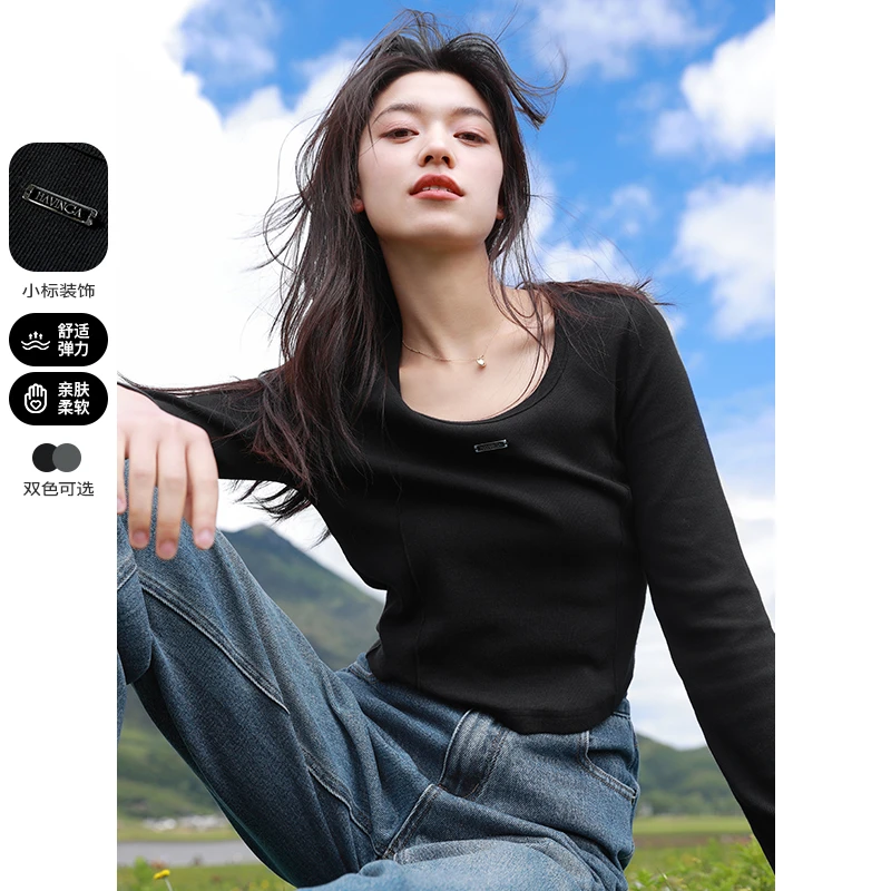 三彩大码女装2024春季新款纯色坑条T恤鱼骨线弧形下摆修身胖MM