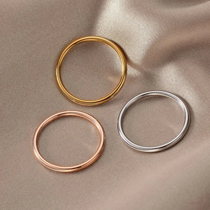 钛钢戒指 素圈传承时尚女不掉色经典男情侣简约轻奢网红轻奢光面