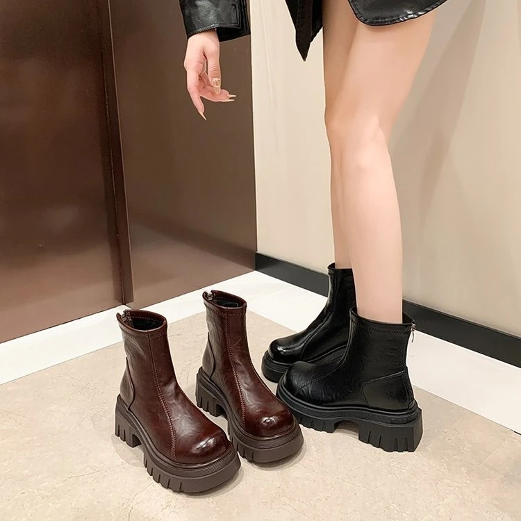 潮2325秋冬新款马丁靴厚底小个子英伦风女短靴子甜酷爆款单靴轻便