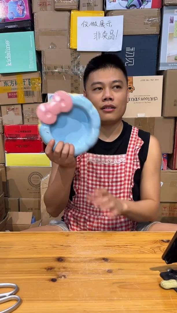 【闪购商品】杯甜甜圈蝴蝶结猫碗 陶瓷材质