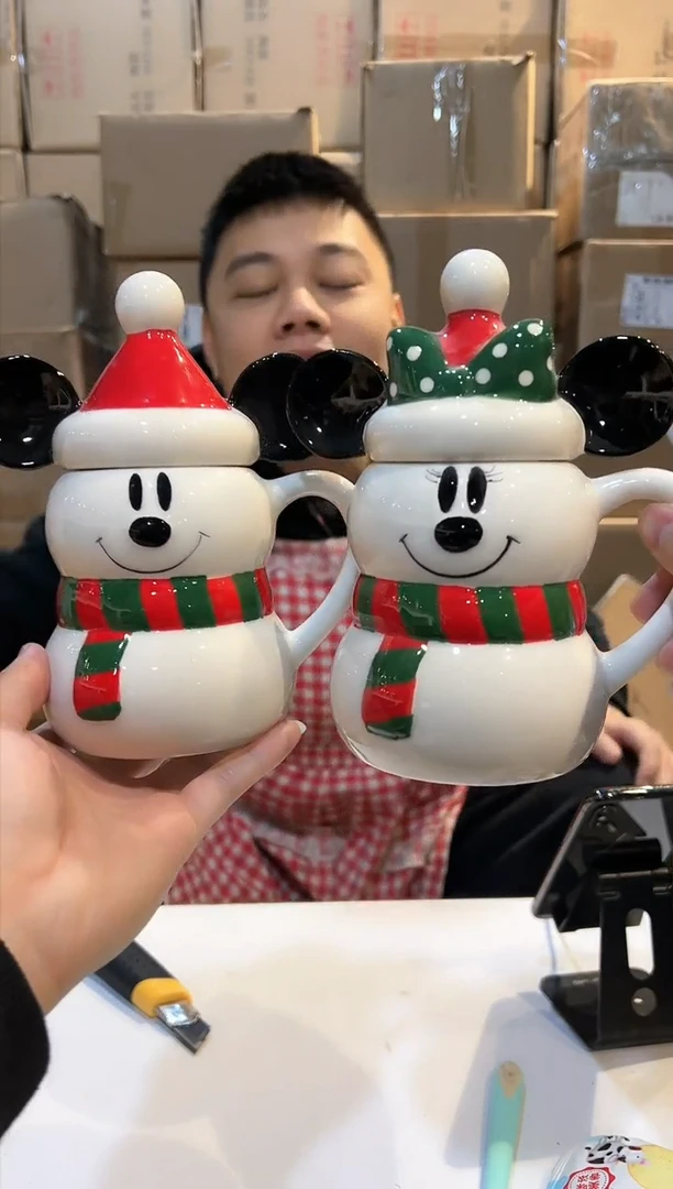 【闪购商品】陶瓷杯新款米奇米妮雪人带盖杯一对