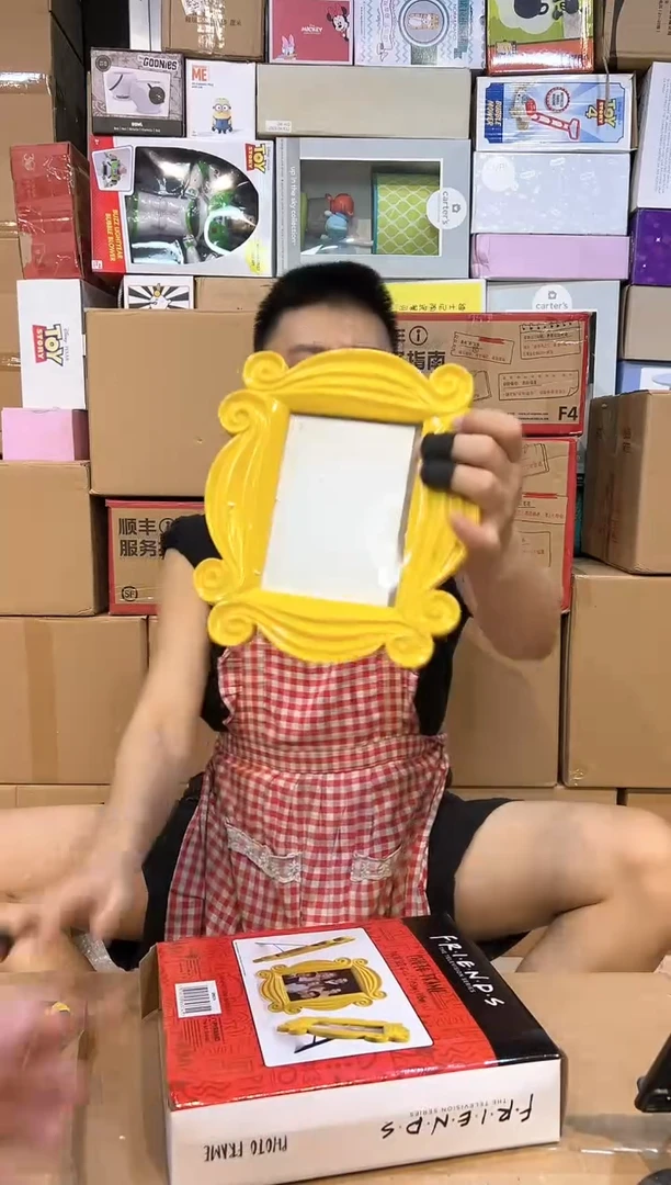 【闪购商品】杯原盒大号老友记相框
