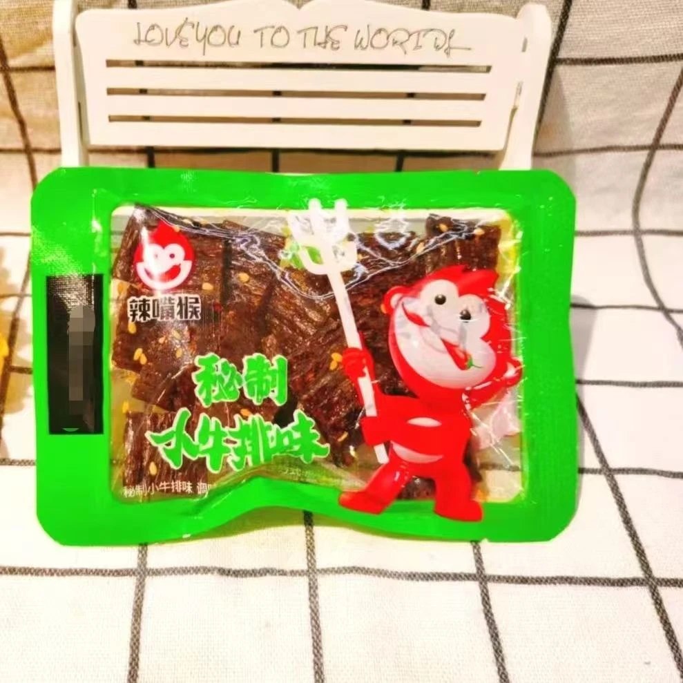 辣嘴候秘制小牛排味童年味道秘制素鸡丁辣条辣片麻辣零食