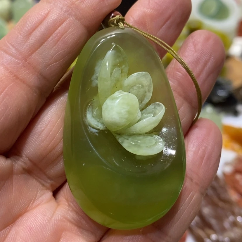【闪购商品】蛇纹石玉挂坠未镶嵌快*