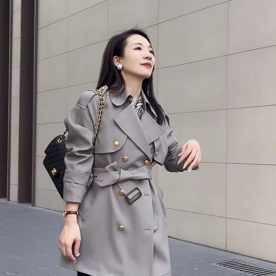 小金扣（短款）高端气质宽松风衣外套女潮春秋新款时尚韩系温柔风