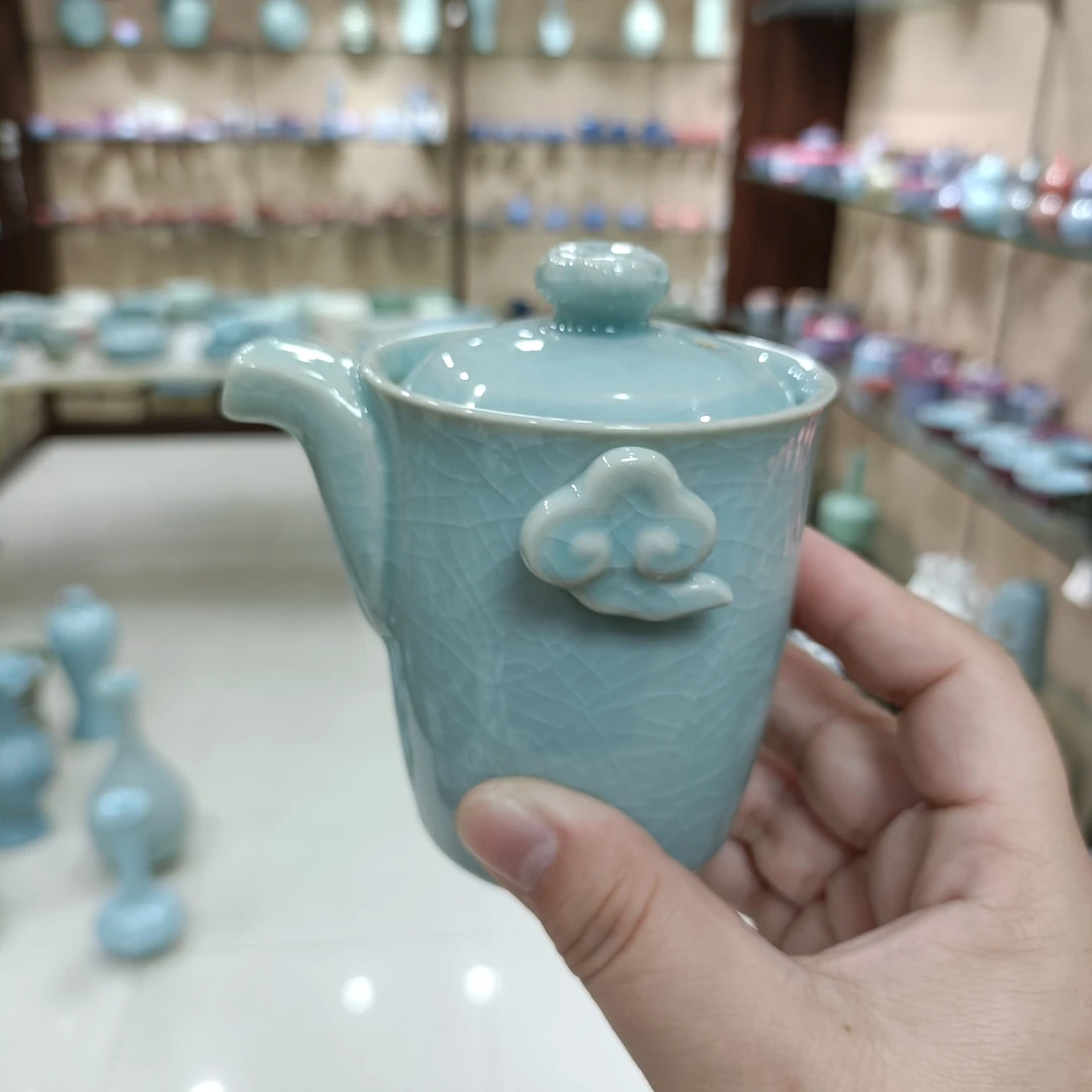 微瑕原矿汝瓷粉清手抓壶0495