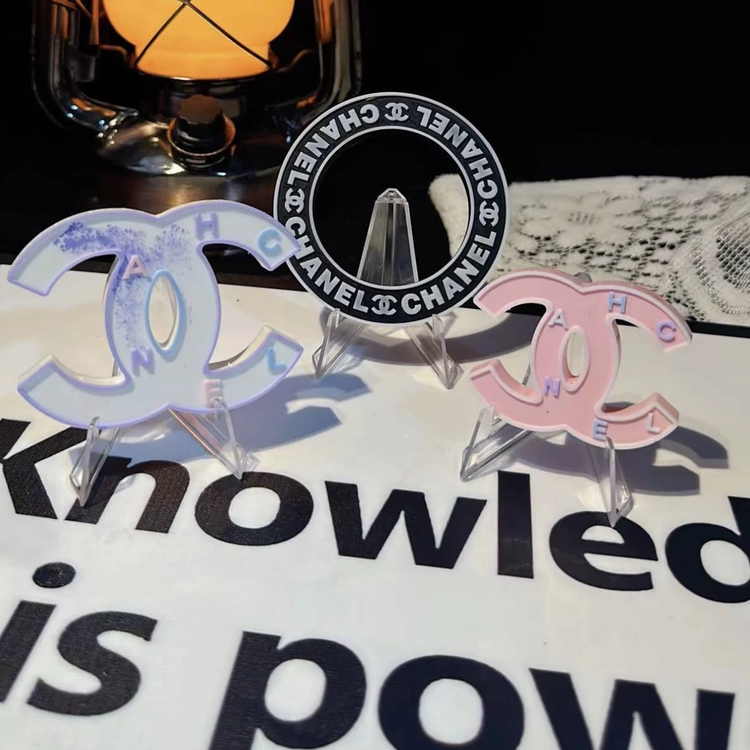 娇三岁姐姐 新款香香背景三件套翻模DIY手工滴胶