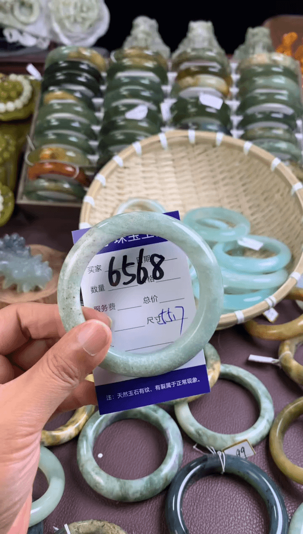 【闪购商品】蛇纹石玉手镯未镶嵌6568