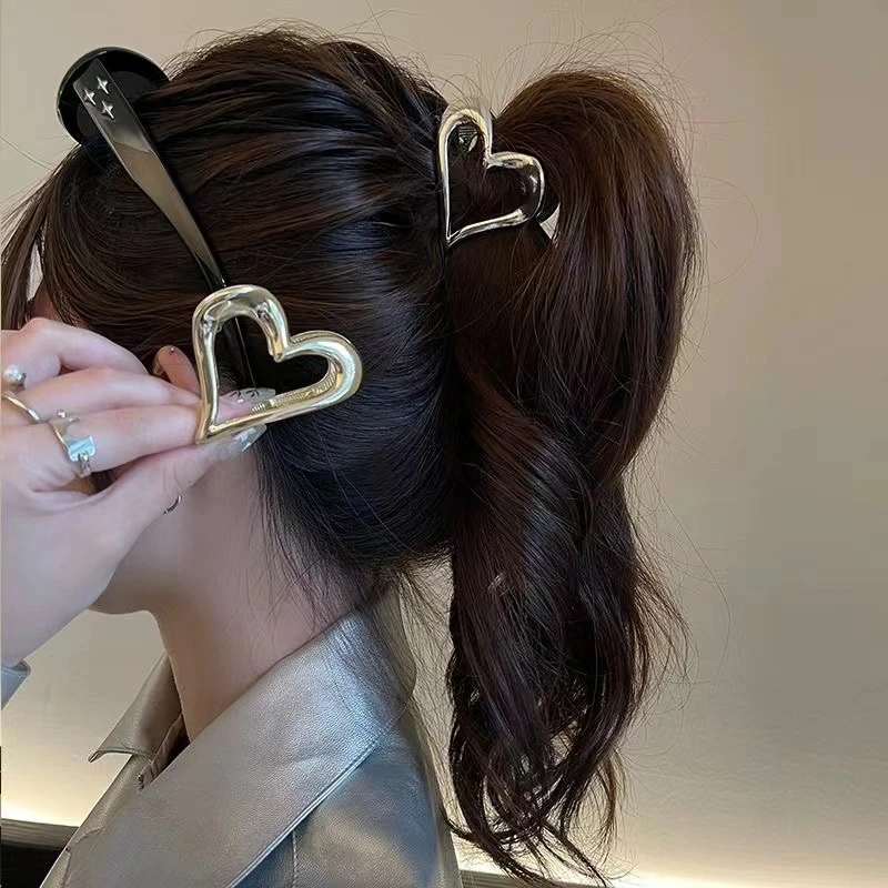 纯爱战神~五金女孩爱心金属发夹女后脑勺盘发鲨鱼夹简约抓夹发饰