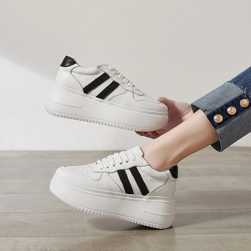 春季新款小白鞋小个子女生厚底增高休闲板鞋清新百搭全真皮透气