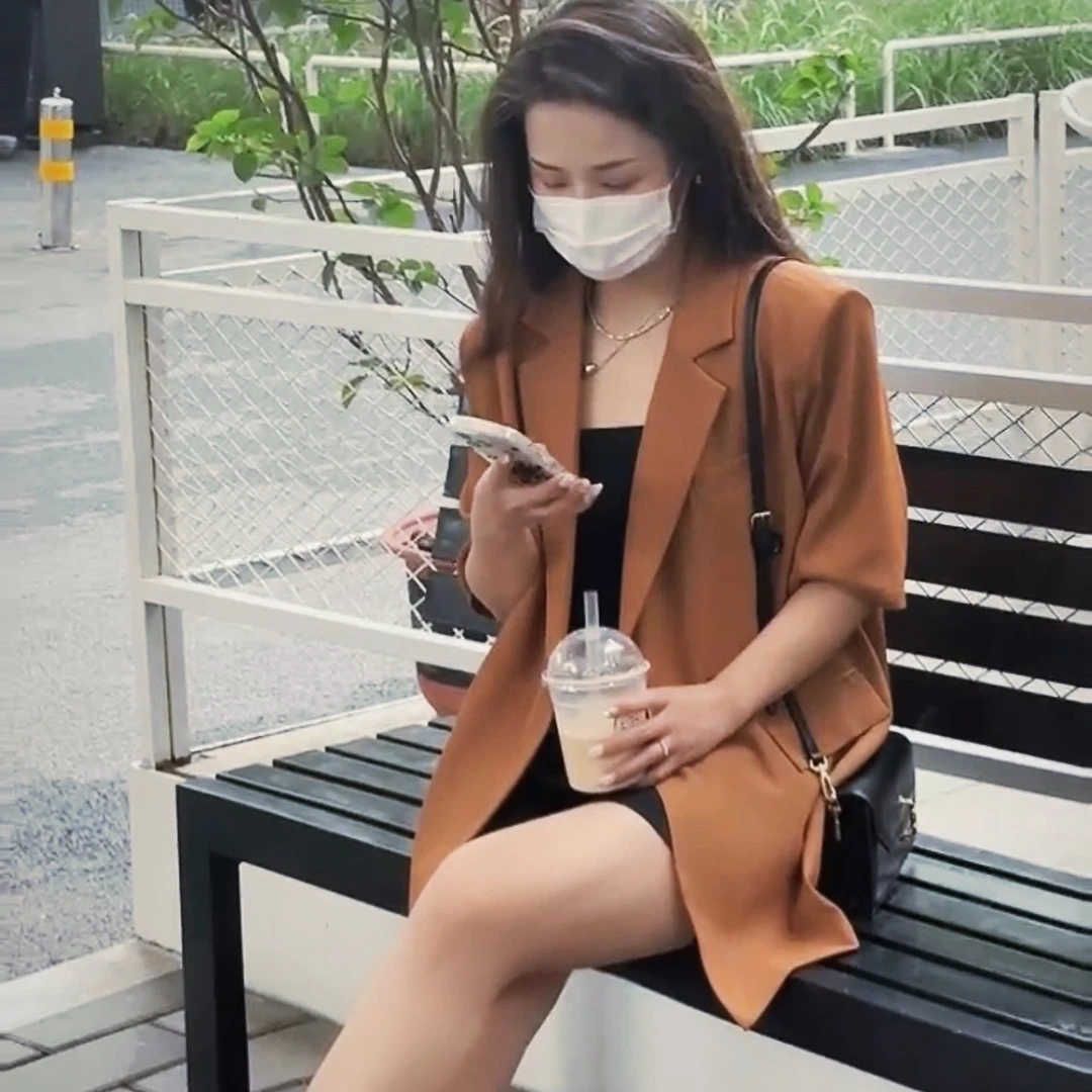 2023夏季新款设计感韩版后开叉西装短袖宽松显瘦中长款通勤休闲