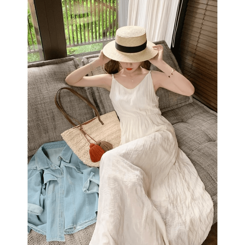 2024夏季新款度假海边小香风吊带连衣裙今年流行超仙的气质长裙女