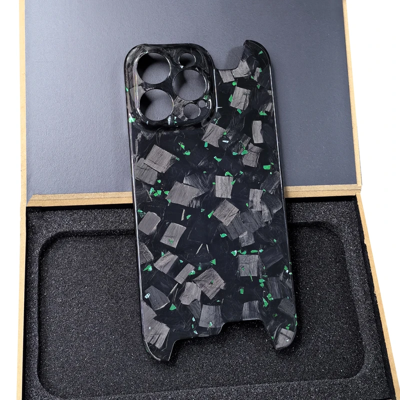适用16苹果iPhone15promax锻造碳纤维14pm绿箔手机壳13轻薄保护套