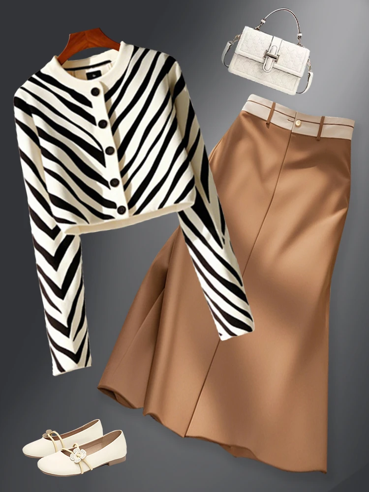 洋气减龄轻奢高级设计感时尚慵懒风条纹长袖针织衫女半身裙两件套