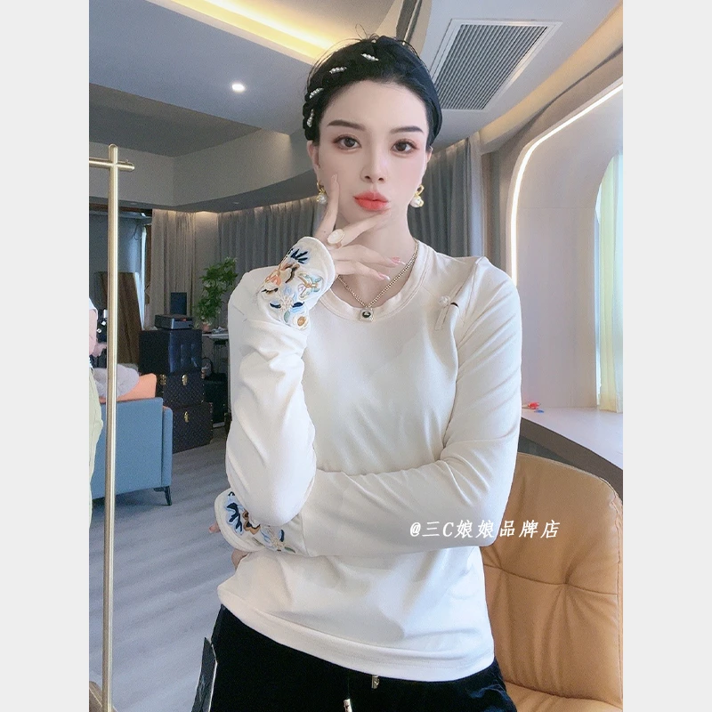 宸嫚三C娘娘99968国风拼接刺绣显瘦时尚百搭长袖上衣
