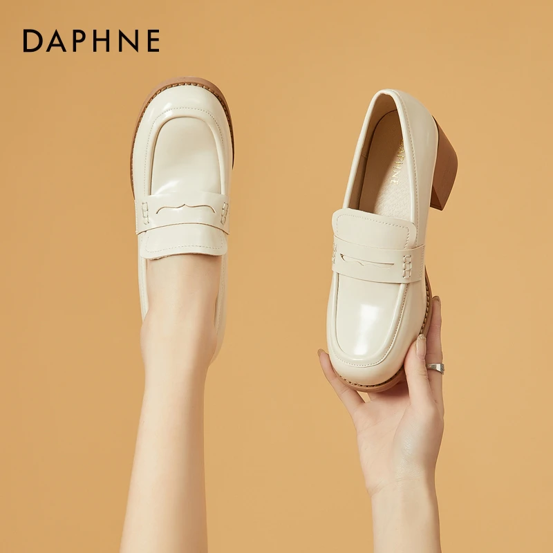 达芙妮英伦风乐福鞋2025年秋季舒适小众轻奢单鞋时尚百搭高跟女鞋