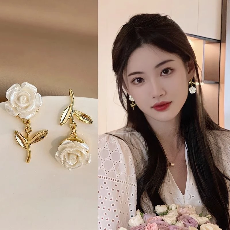 合金耳饰 法式复古小香风金色玫瑰女独特轻奢气质高级感小众耳饰