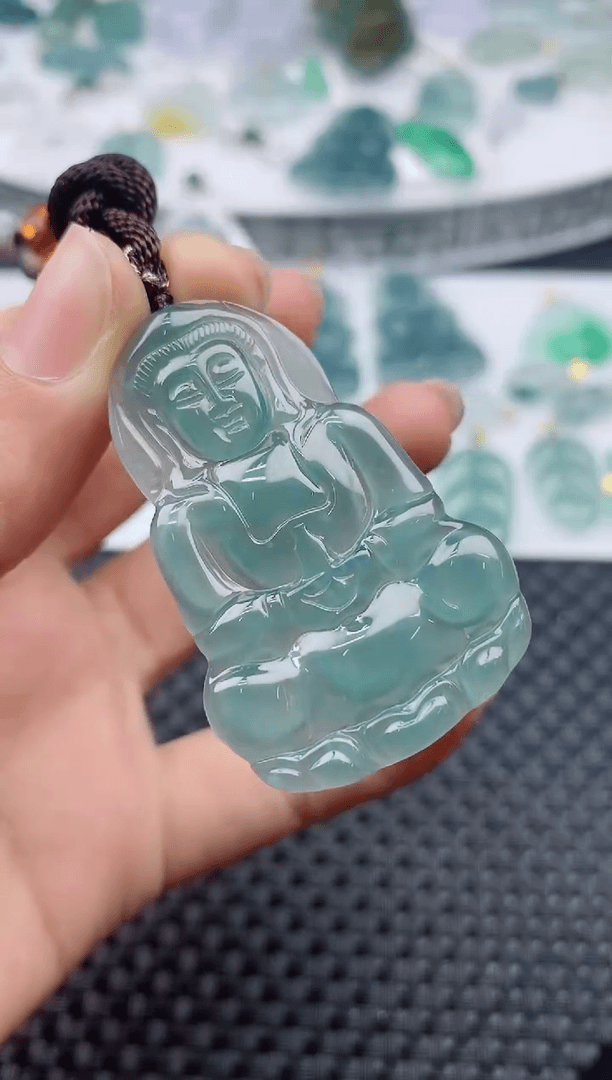 【闪购商品】翡翠颈饰未镶嵌观音300