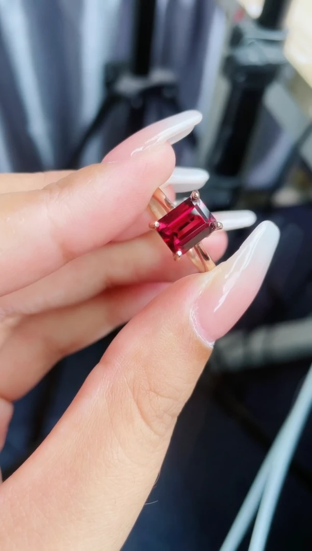 【闪购商品】石榴石戒指银S925镶嵌戒指