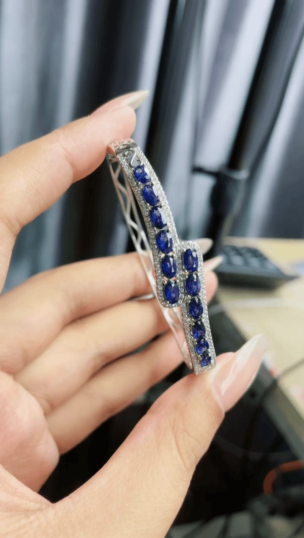 【闪购商品】蓝宝石手镯银S925镶嵌商品