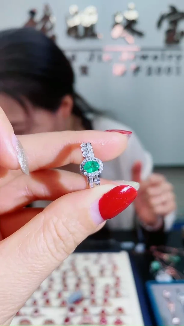 【闪购商品】祖母绿戒指银S925镶嵌1