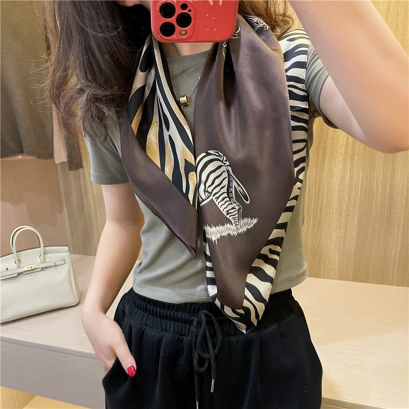 70方巾桑蚕丝斑马纹真丝丝巾女春秋新款洋气围巾薄款夏季护颈领巾