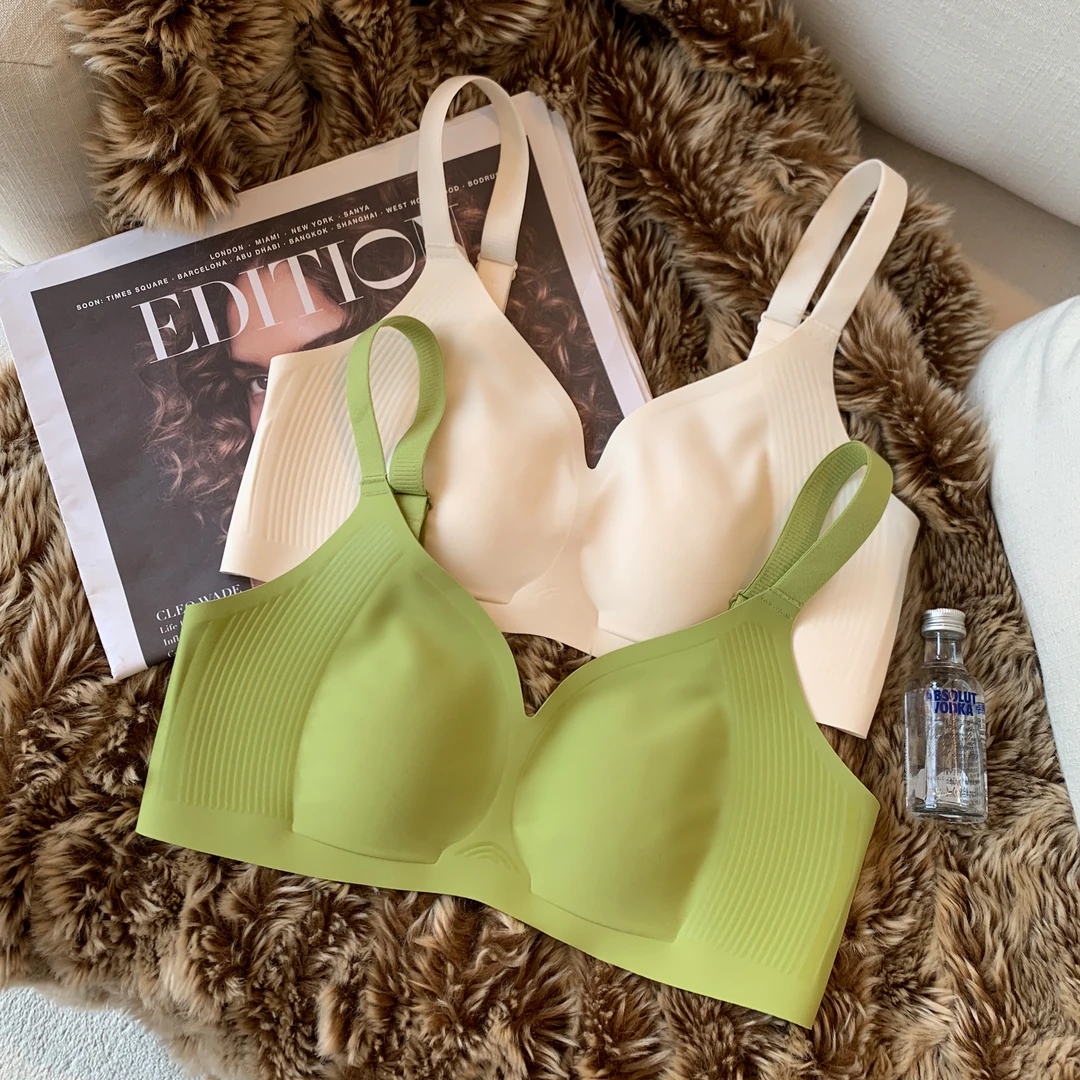 提未苏无痕内衣女兔耳朵无钢圈薄款软支撑收副乳大胸显小胸文胸罩