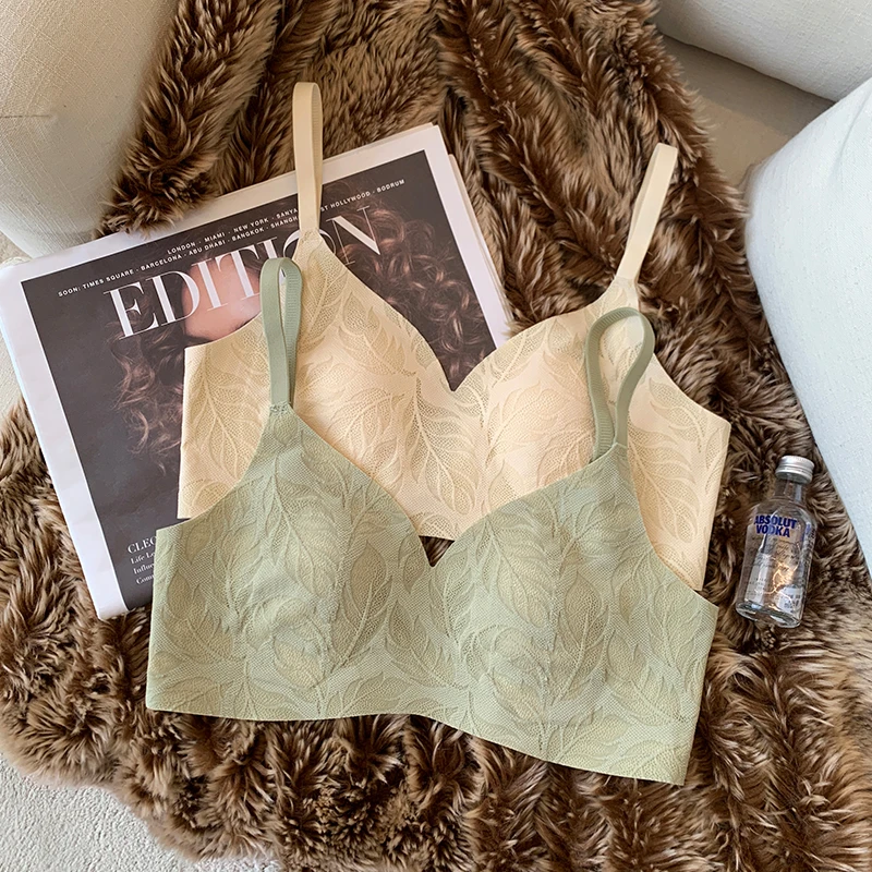 提未苏超薄兔耳朵内衣女大胸显小胸透气微聚拢软支撑收副乳文胸罩