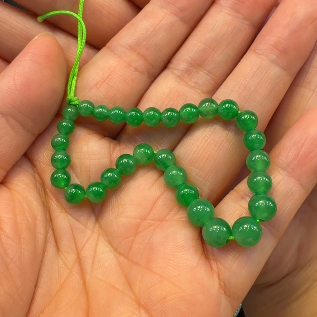 翡翠颈饰未镶嵌天然翡翠