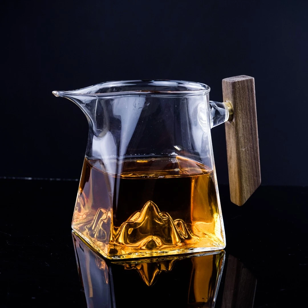 【观复好礼】金山公道杯高硼硅耐热玻璃实木侧把分茶器木把茶海