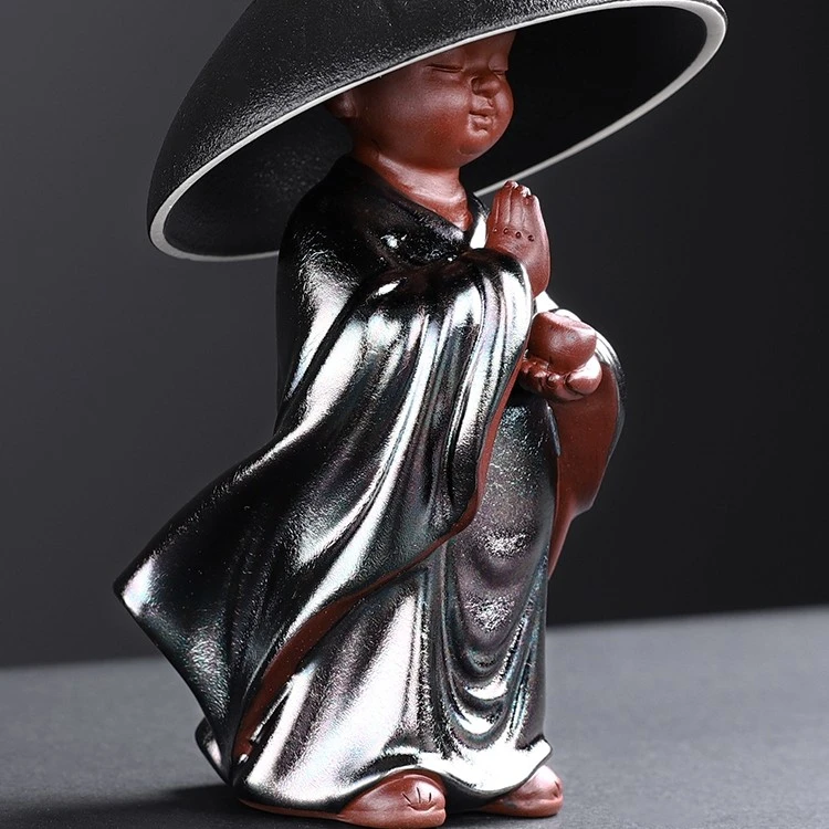 陶瓷七彩小和尚摆件茶漏滤茶高13宽6CM