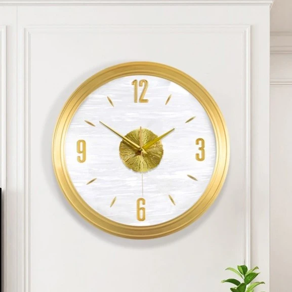 轻奢时尚静音钟情品牌90189019挂表简约大气金色贝壳钟表直径42CM