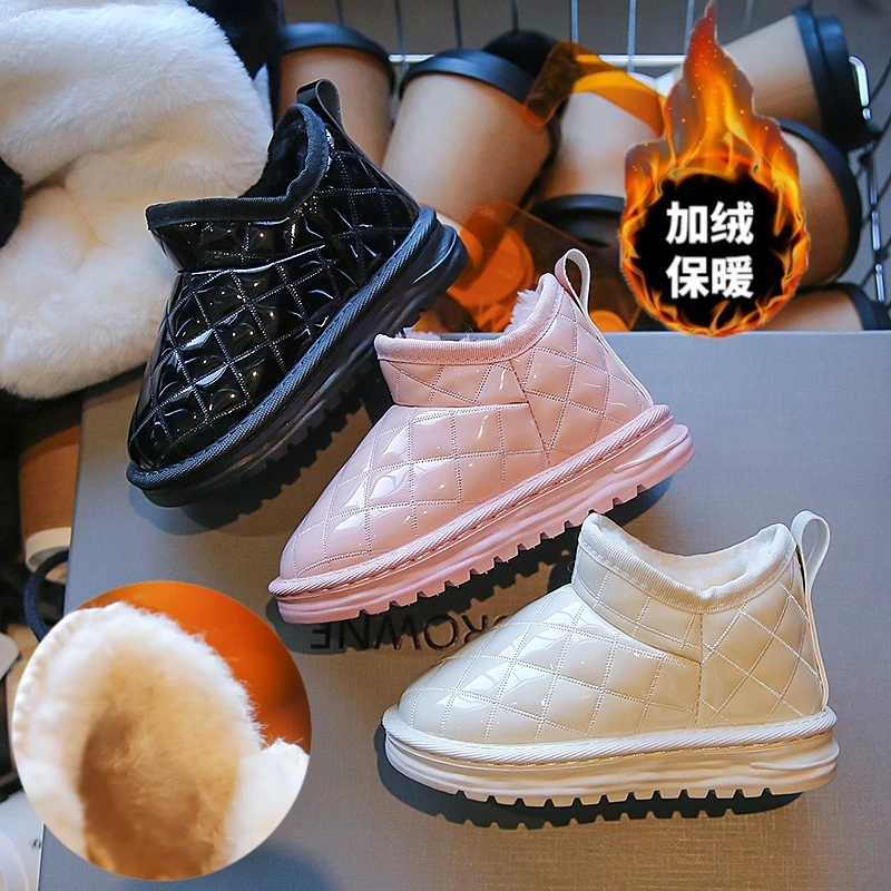 儿童雪地靴2023新款女童保暖棉鞋软底加绒童鞋防滑一脚蹬冬季靴子