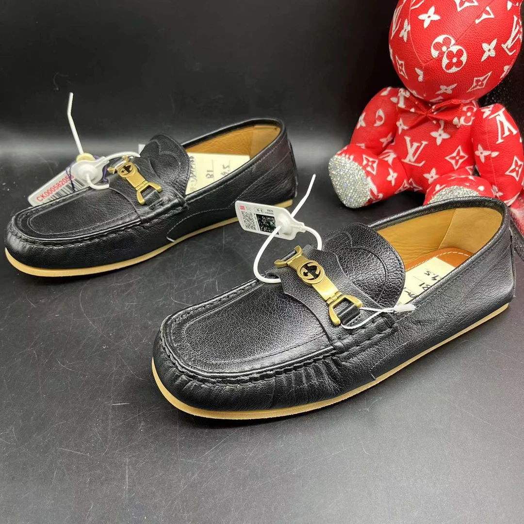 【聚星福利】GUCCI/古驰 男士时尚黑色金色卡扣舒适豆豆鞋 39.5欧码