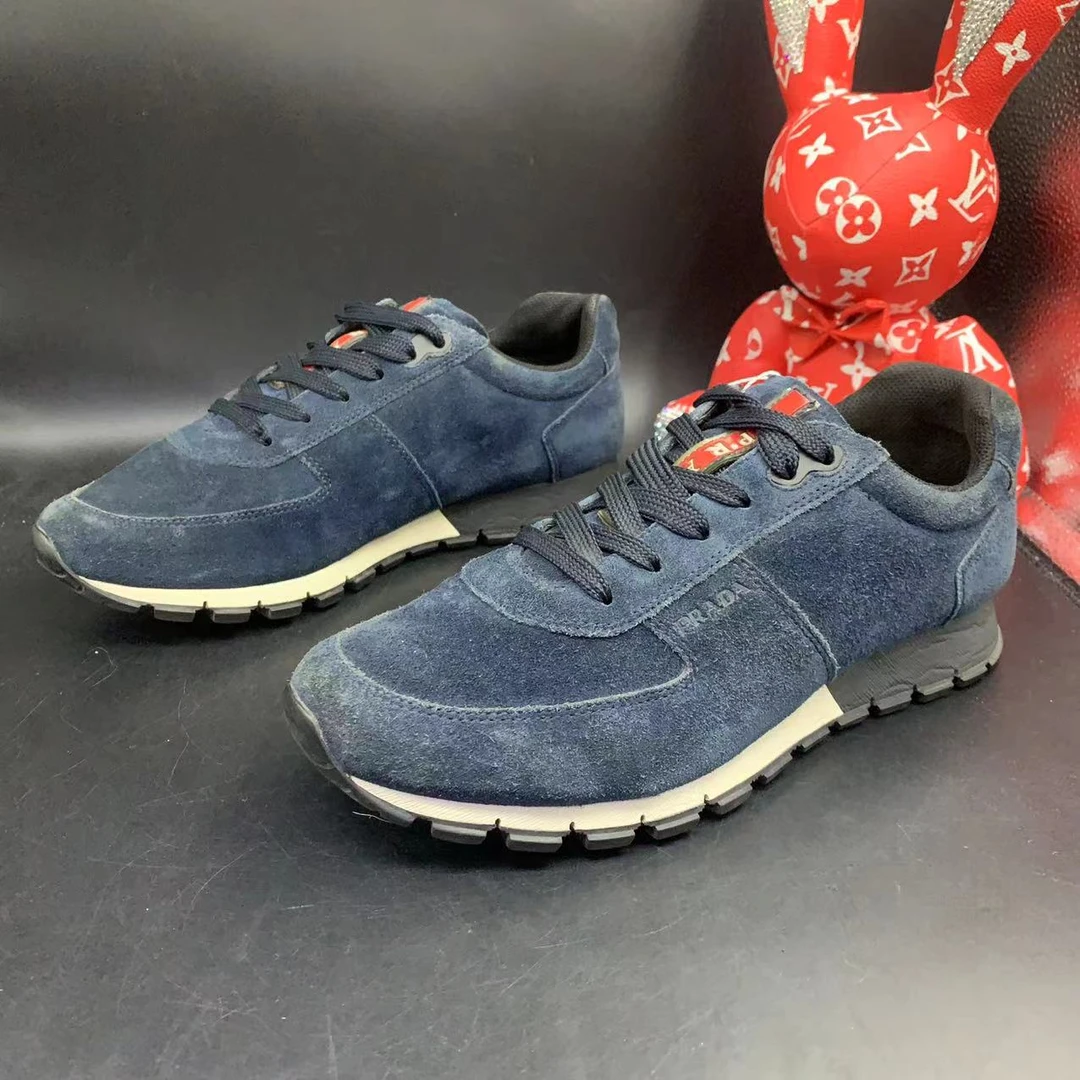 【聚星福利】Prada/普拉达男士休闲舒适蓝色麂皮运动鞋40欧码
