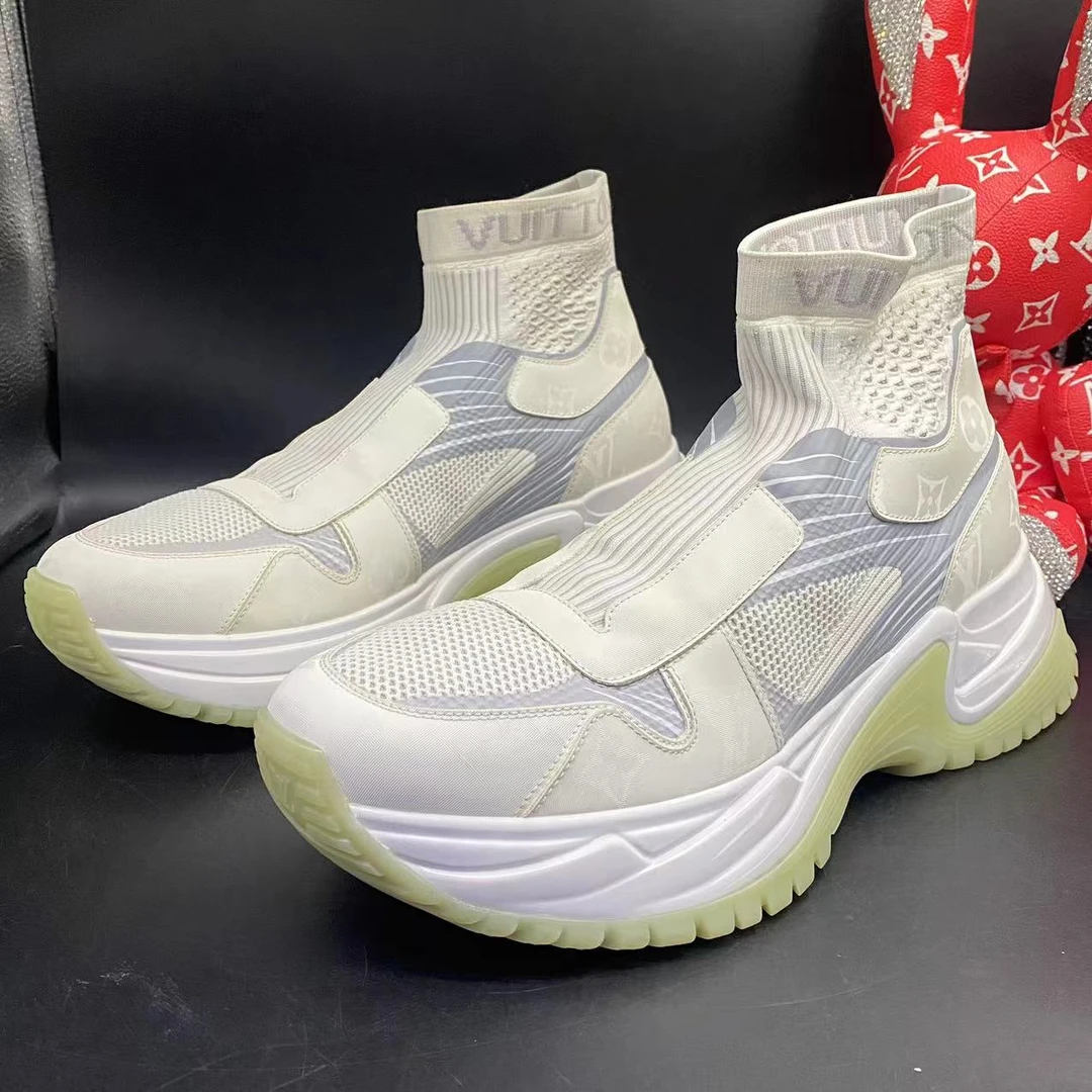 【聚星折扣】LouisVuitton/路易威登男休闲长筒运动鞋42欧码ddm1320