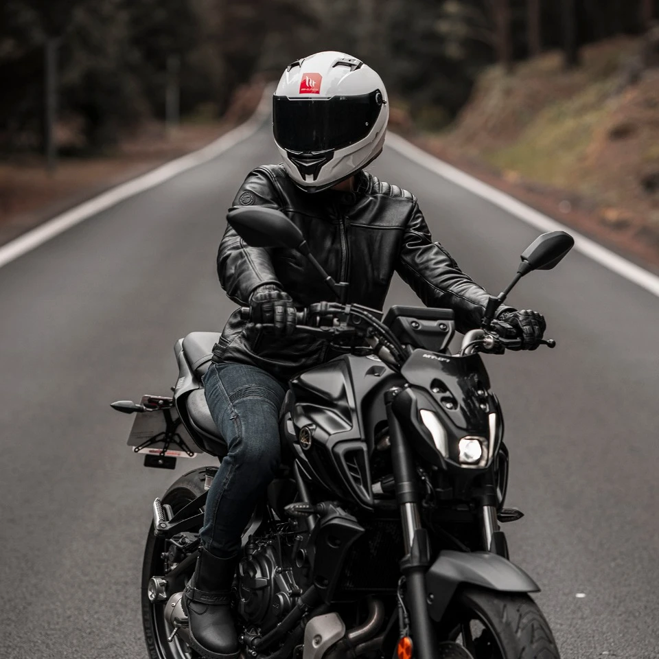 【新款现货】MT头盔驭速双镜片摩托车全盔男女夏四季通用机车安全盔