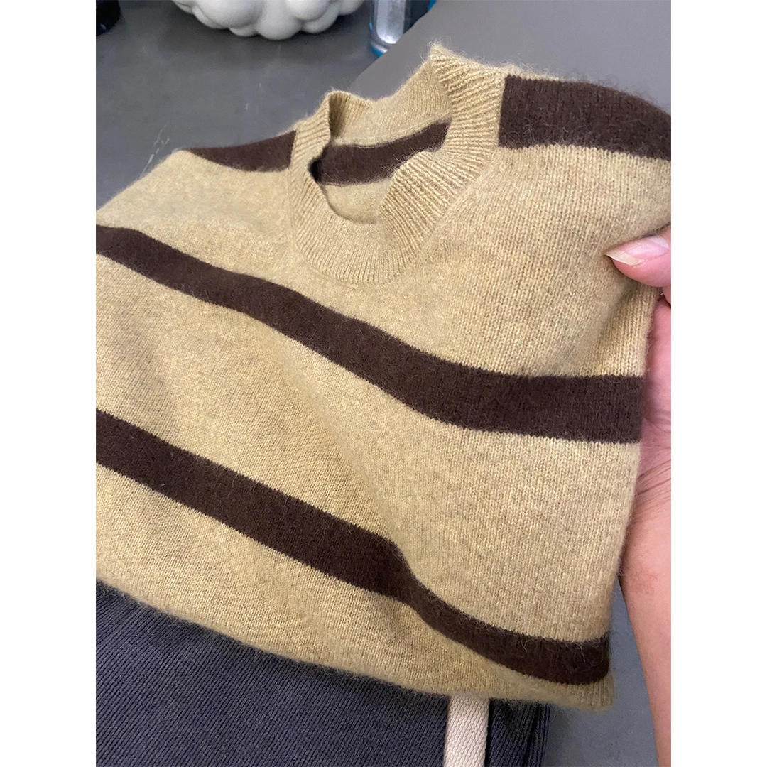 【黄油曲奇】秋冬时尚休闲宽松圆领条纹长袖针织衫女士毛衣-9545