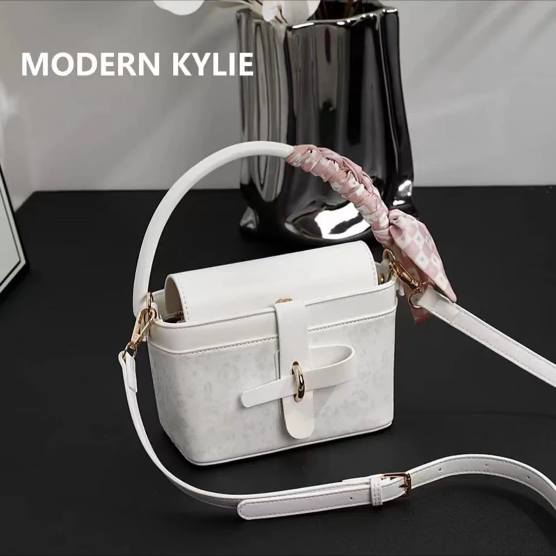 网红时尚百搭小众小包包单肩小方包肩包H066