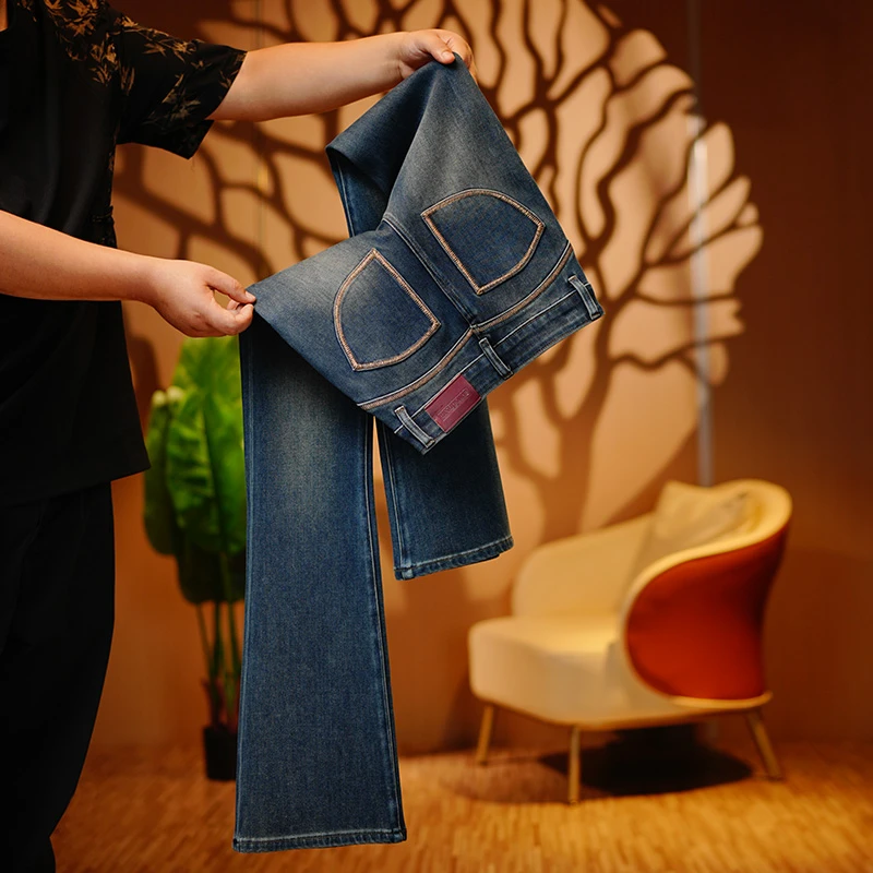 【微喇裤】蜜桃臀刺绣微喇牛仔裤奶牛的梦纳米水洗秋季修身牛仔裤