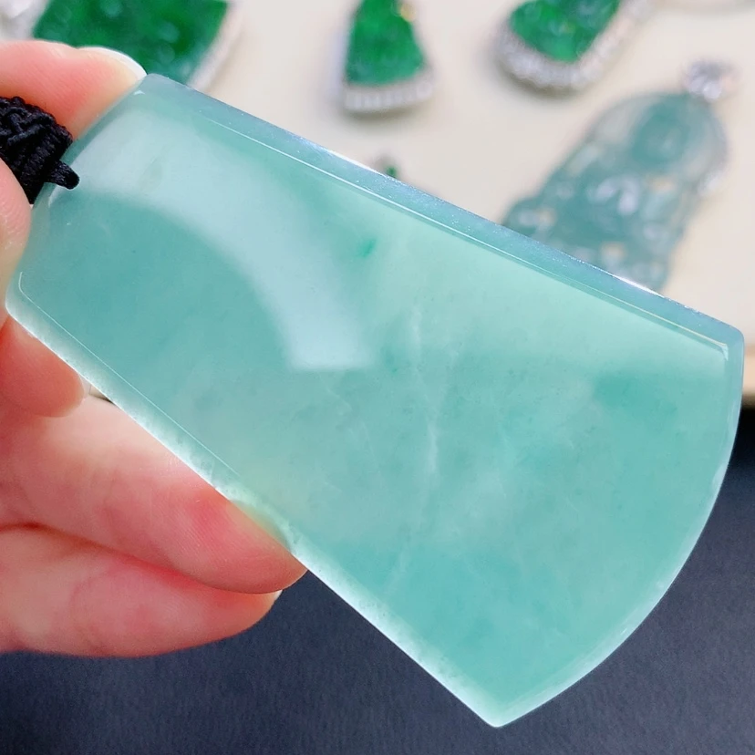 【闪购商品】翡翠颈饰未镶嵌翡翠