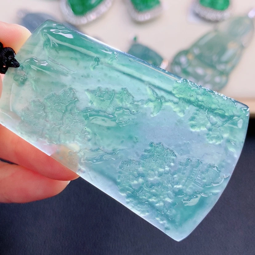 【闪购商品】翡翠颈饰未镶嵌翡翠