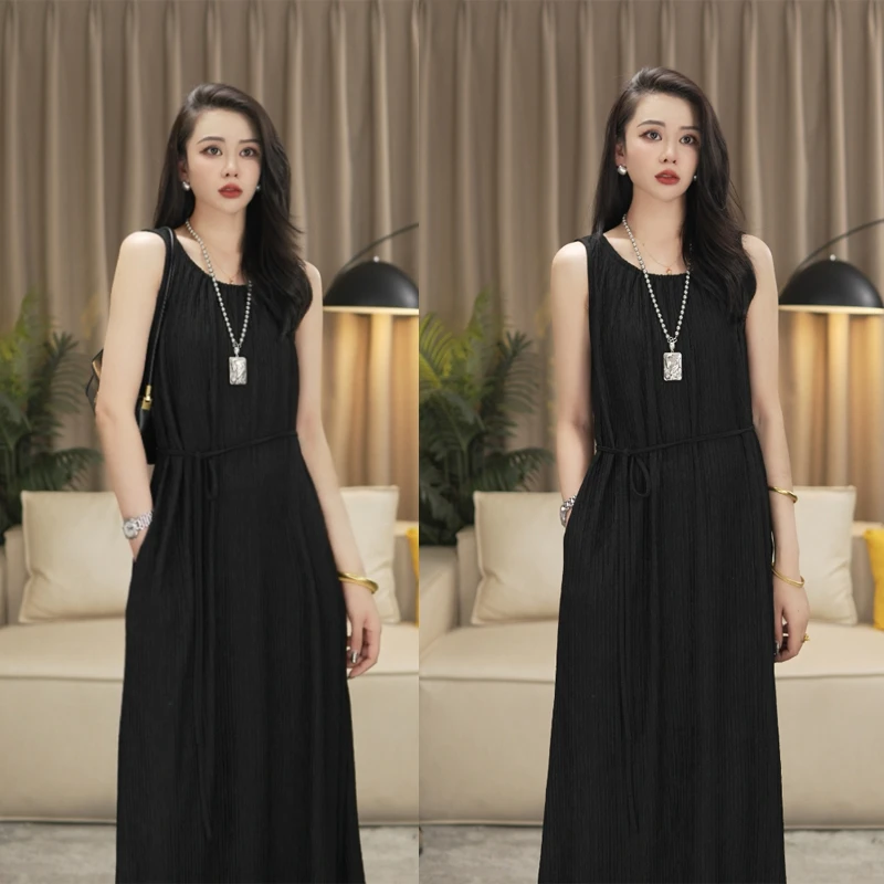 爆款气质风情万种时尚连衣裙女夏季新款宽松垂感挂脖A字外穿长裙