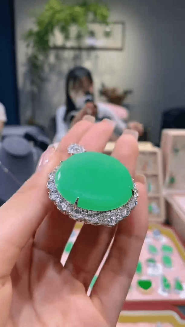 【闪购商品】翡翠吊坠(不含链)18K金镶嵌无事牌