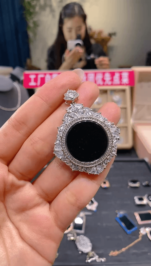 【闪购商品】翡翠吊坠(不含链)银S925镶嵌无事牌