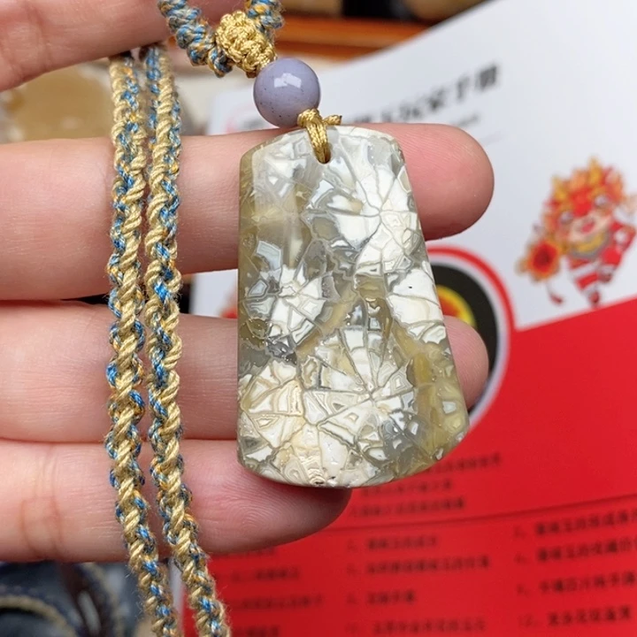 硅化珊瑚（珊瑚玉）手镯足铂镶嵌