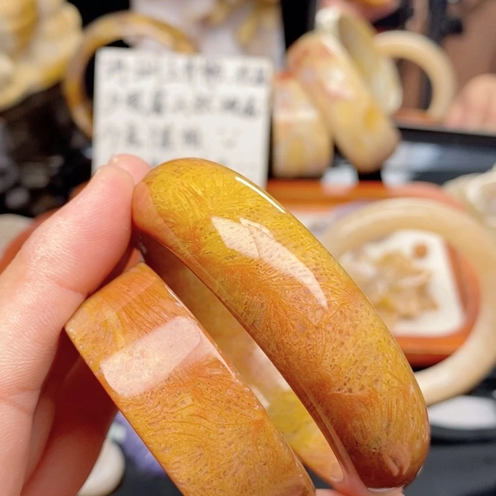 硅化珊瑚（珊瑚玉）手镯未镶嵌52.8